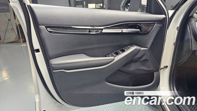 Kia Seltos Gasoline 1.6 Turbo 2WD Signature 2022 — фото 24