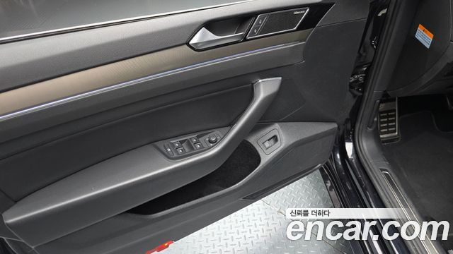 Volkswagen Arteon 2.0 TDI Prestige 2019 — фото 25
