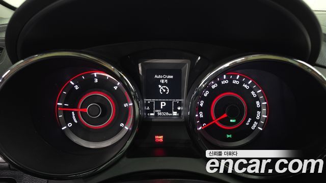 KG Mobility (SsangYong) Tivoli Diesel LX 2WD 2016 — фото 8