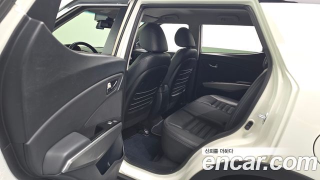 KG Mobility (SsangYong) Tivoli Diesel LX 2WD 2016 — фото 12