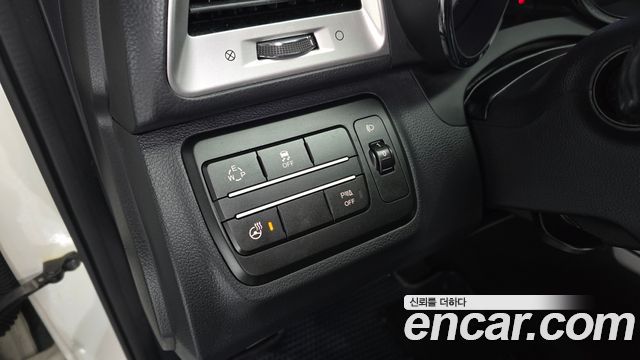 KG Mobility (SsangYong) Tivoli Diesel LX 2WD 2016 — фото 18