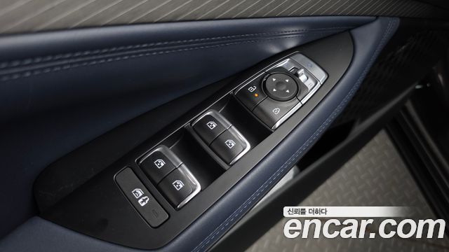 Kia K8 2.5 Gasoline 2WD Signature Black 2025 — фото 28