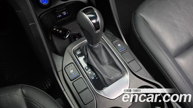 Hyundai Santa Fe (DM) Diesel(e-VGT) 2.0 2WD Premium 2015 — фото 9