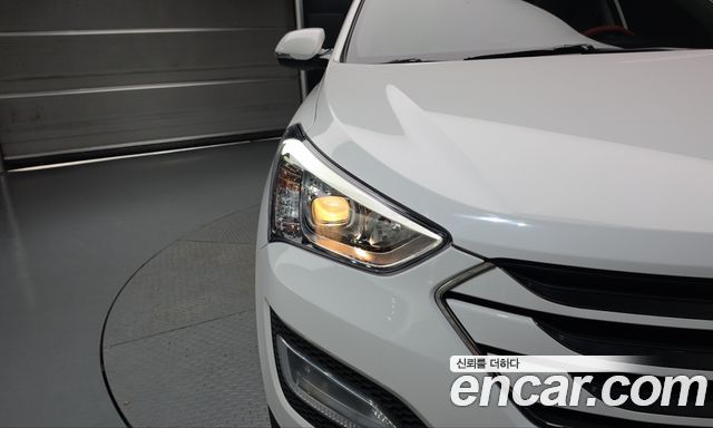 Hyundai Santa Fe (DM) Diesel(e-VGT) 2.0 2WD Premium 2015 — фото 22