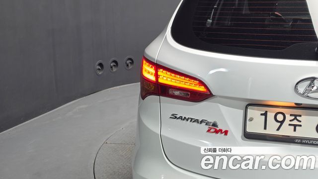 Hyundai Santa Fe (DM) Diesel(e-VGT) 2.0 2WD Premium 2015 — фото 23
