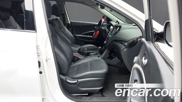 Hyundai Santa Fe (DM) Diesel(e-VGT) 2.0 2WD Premium 2015 — фото 26