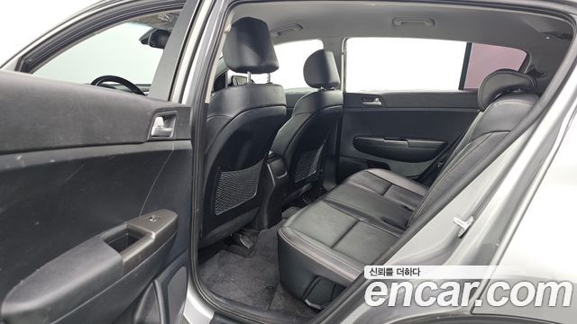 Kia Sportage The Bold Diesel 2.0 2WD Trendy 2020 — фото 12