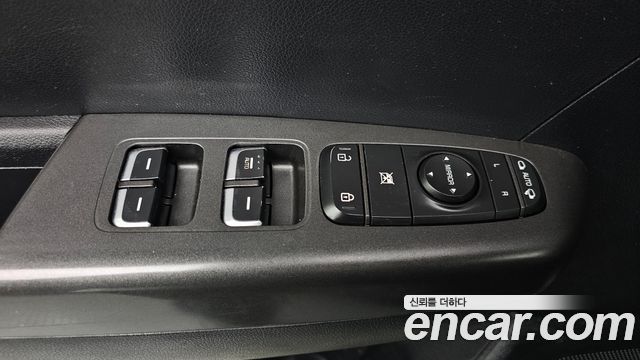 Kia Sportage The Bold Diesel 2.0 2WD Trendy 2020 — фото 17