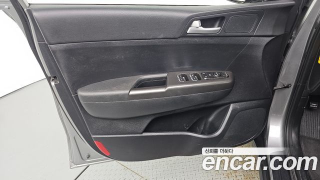 Kia Sportage The Bold Diesel 2.0 2WD Trendy 2020 — фото 24