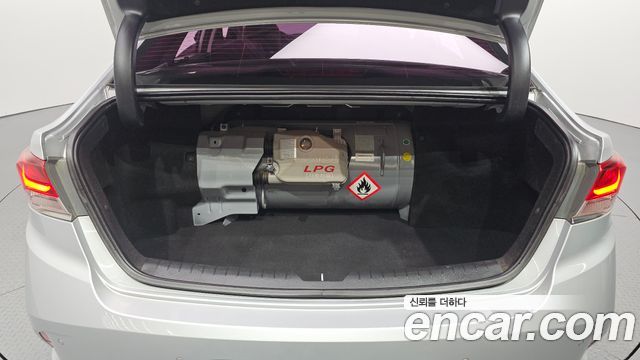 Hyundai Sonata New Rise LPI Modern 2018 — фото 20