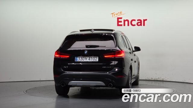 BMW X1 (F48) xDrive 18d xLine 2021 — фото 4