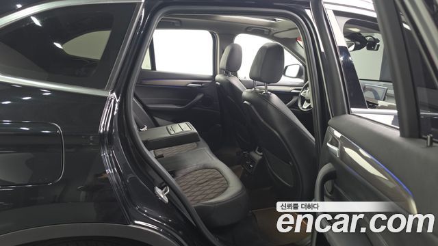 BMW X1 (F48) xDrive 18d xLine 2021 — фото 12