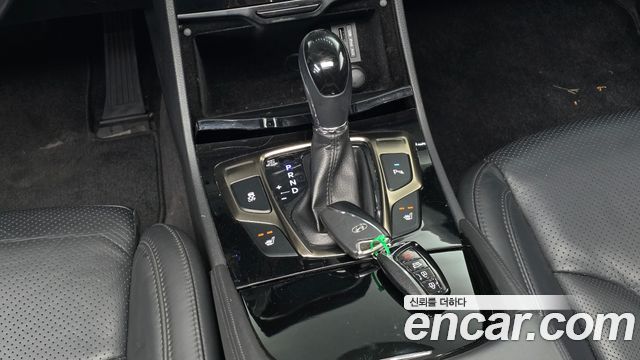 Hyundai Grandeur (HG) HG240 Luxury 2012 — фото 9