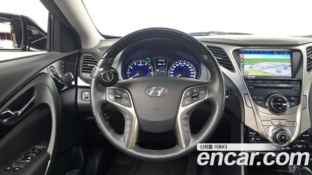 Hyundai Grandeur (HG) HG240 Luxury 2012 — фото 17