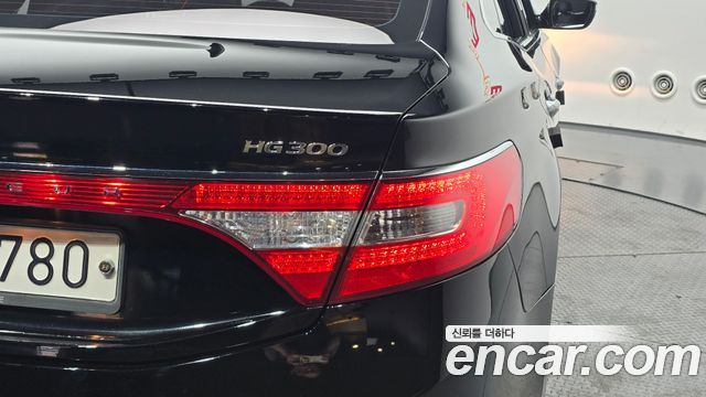 Hyundai Grandeur (HG) HG240 Luxury 2012 — фото 23