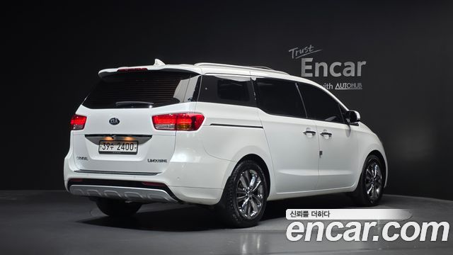 Kia Carnival 7-seater Limousine VIP 2018 — фото 2
