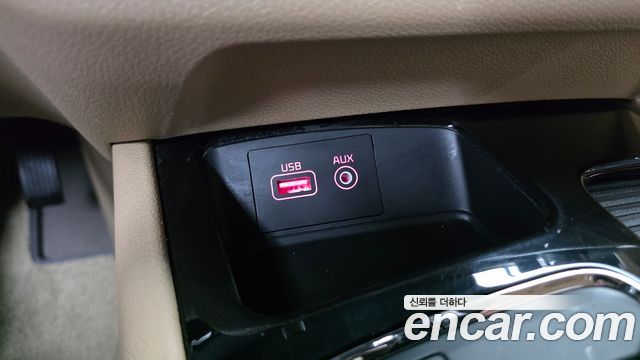 Kia Carnival 7-seater Limousine VIP 2018 — фото 13