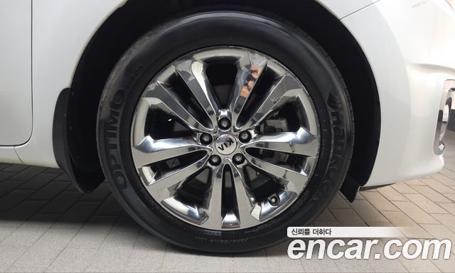 Kia Carnival 7-seater Limousine VIP 2018 — фото 21