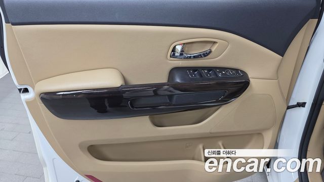 Kia Carnival 7-seater Limousine VIP 2018 — фото 24