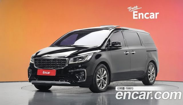 Kia Carnival 9-Seater Prstige