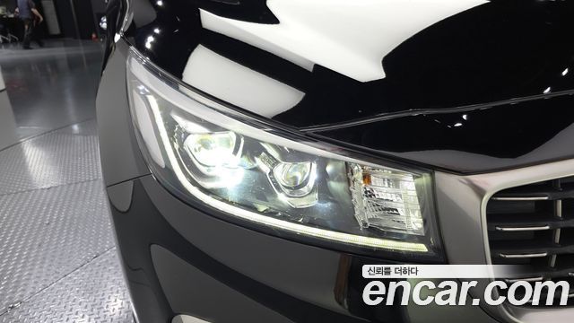 Kia Carnival 9-Seater Prstige 2019 — фото 22