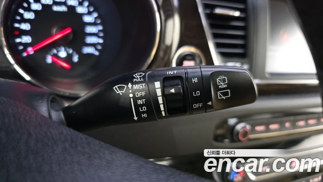 Kia Carnival 9-Seater Prstige 2019 — фото 27