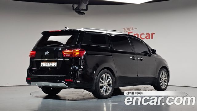 Kia Carnival Gasoline 9-Seater Noblesse Special 2019 — фото 2