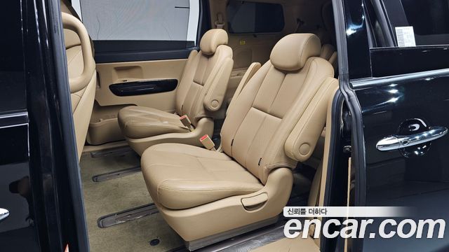 Kia Carnival Gasoline 9-Seater Noblesse Special 2019 — фото 12