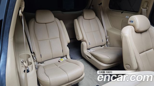Kia Carnival Gasoline 9-Seater Noblesse Special 2019 — фото 13