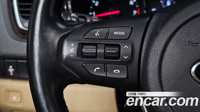 Kia Carnival Gasoline 9-Seater Noblesse Special 2019 — фото 15