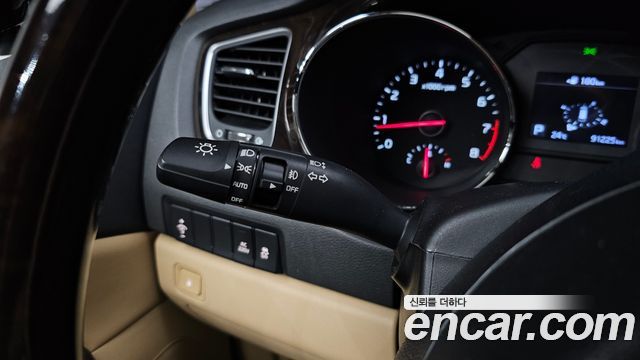 Kia Carnival Gasoline 9-Seater Noblesse Special 2019 — фото 18