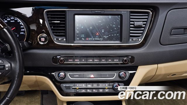 Kia Carnival Gasoline 9-Seater Noblesse Special 2019 — фото 20