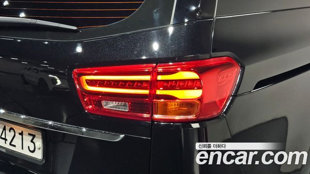Kia Carnival Gasoline 9-Seater Noblesse Special 2019 — фото 23