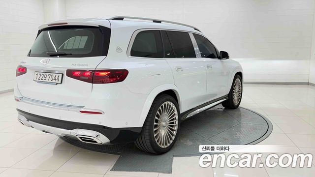 Mercedes-Benz GLS-Class (X167) Maybach GLS600 4MATIC 2026 — фото 5