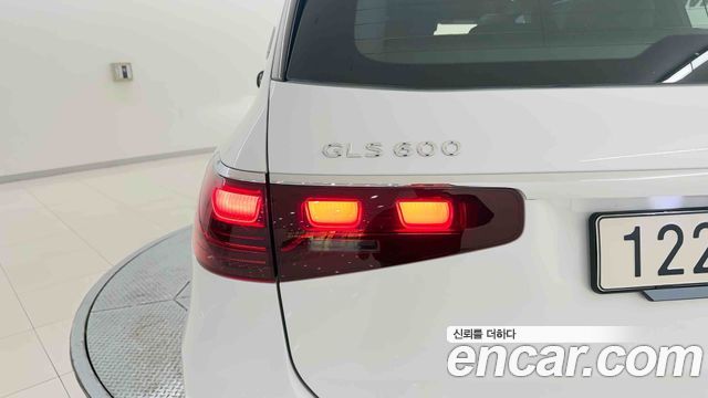 Mercedes-Benz GLS-Class (X167) Maybach GLS600 4MATIC 2026 — фото 15