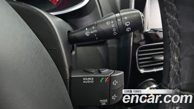 Renault Korea Clio Intens 2018 — фото 18