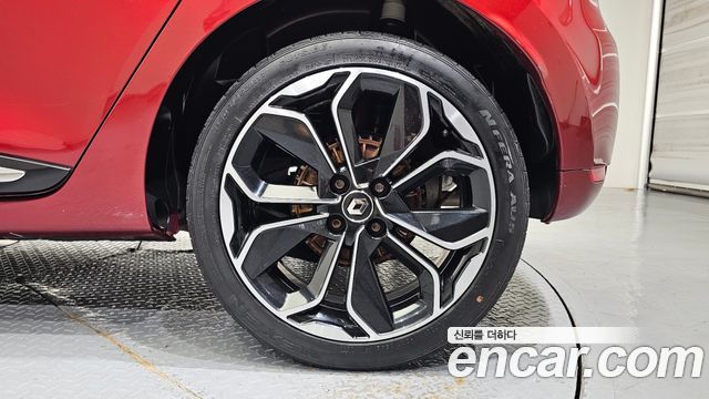 Renault Korea Clio Intens 2018 — фото 21