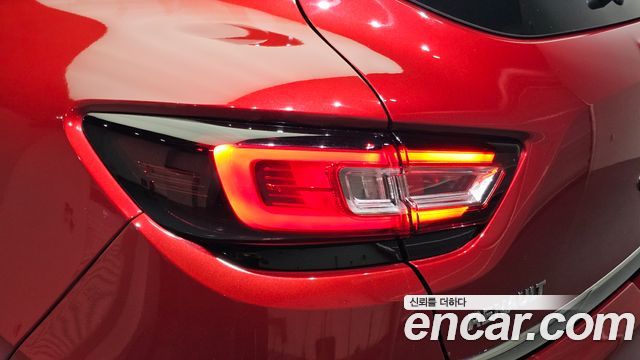 Renault Korea Clio Intens 2018 — фото 23
