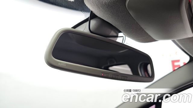 Renault Korea Clio Intens 2018 — фото 28