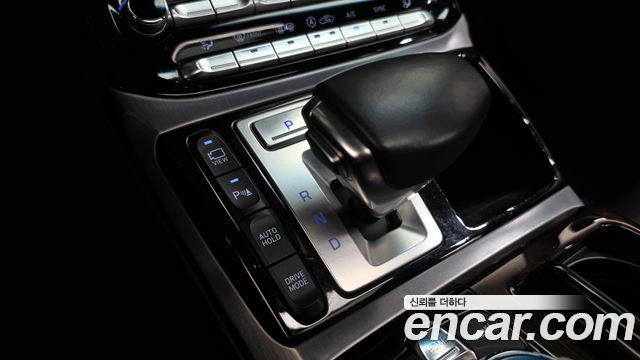 Genesis EQ900 3.3 T-GDI AWD Prestige 2016 — фото 9