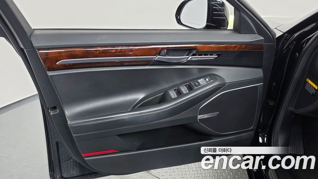 Genesis EQ900 3.3 T-GDI AWD Prestige 2016 — фото 24
