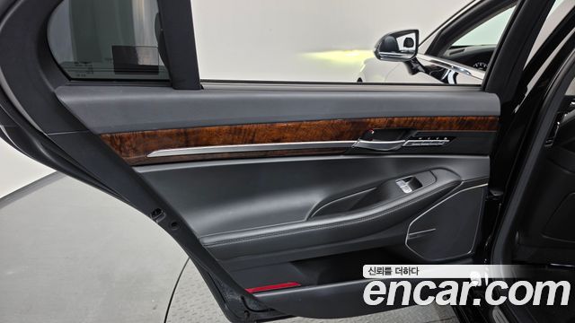 Genesis EQ900 3.3 T-GDI AWD Prestige 2016 — фото 25