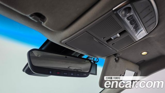Genesis EQ900 3.3 T-GDI AWD Prestige 2016 — фото 29