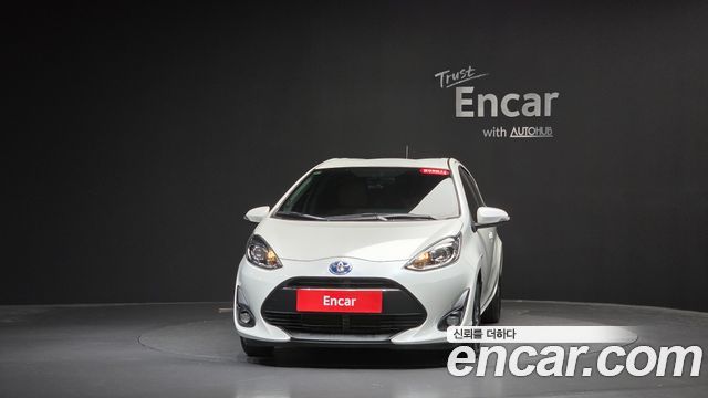 Toyota Prius C 1.5 2019 — фото 3