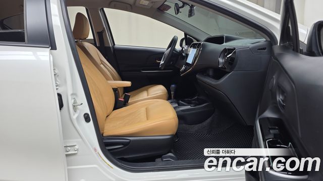 Toyota Prius C 1.5 2019 — фото 26