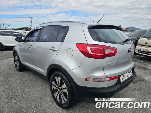 Kia Sportage R Diesel 2WD TLX Deluxe 2012 — фото 4