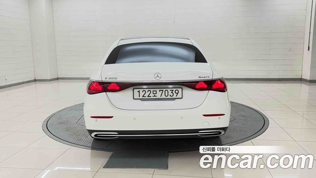 Mercedes-Benz E-Class (W214) E300 4MATIC Exclusive 2026 — фото 5
