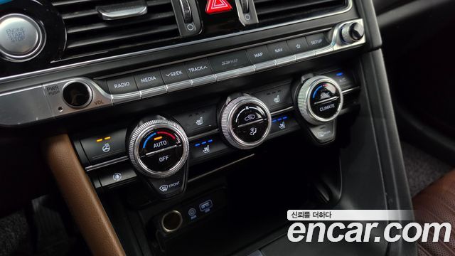 Genesis G70 2.0T AWD Elite 2020 — фото 17