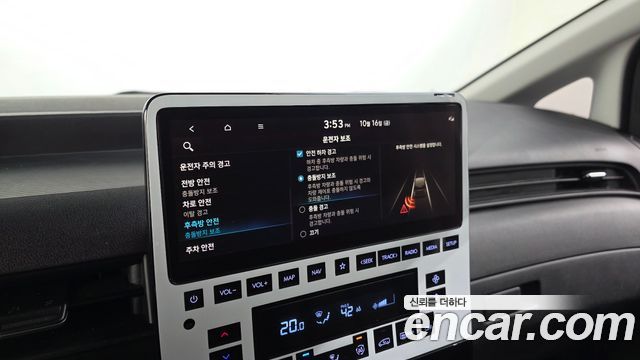 Hyundai Staria Cargo 3-Seater Modern 2022 — фото 15