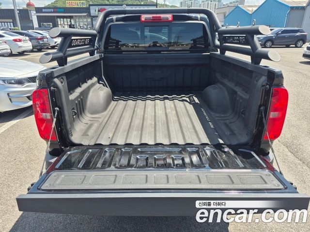 Chevrolet Real New Colorado 3.6 Z71-X Midnight 4WD 2023 — фото 8